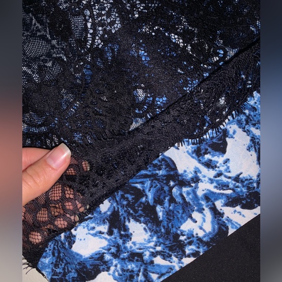 BCBG Dress (like new, worn ONCE) - Picture 7 of 7